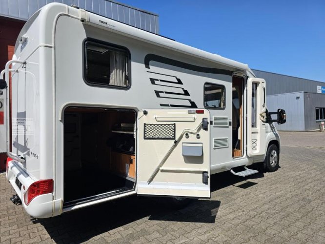 Hymer Exsis-T 474 Lengtebedden | 150PK | 17  foto: 19