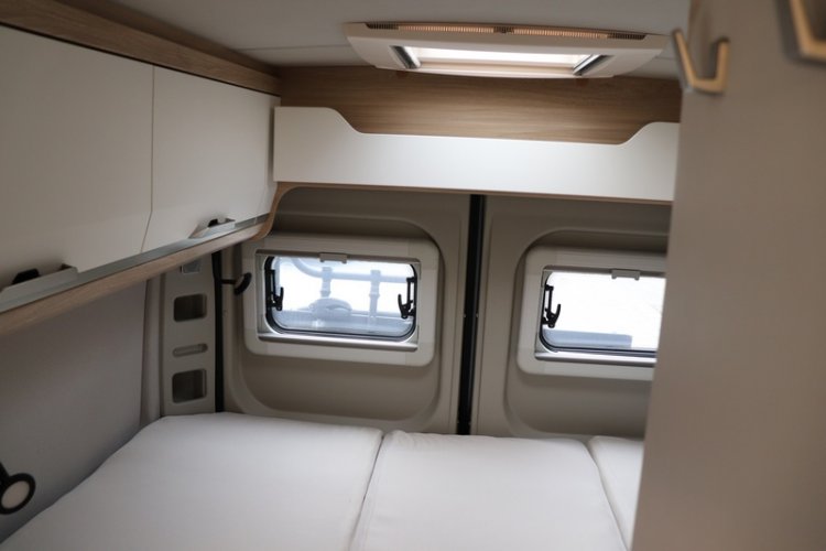 Compacte camperbus Boxstar Street 600 uit de stal van Knaus compact 5.99 m dwarsbed Fiat 140 pk (47  foto: 35