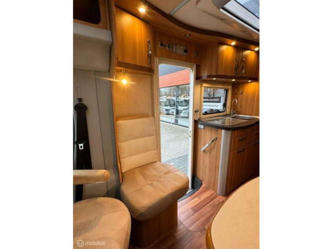 Hymer T 674 CL Enkele Bedden Zonnepaneel Luifel Fietsenrek Grote Garage foto: 20