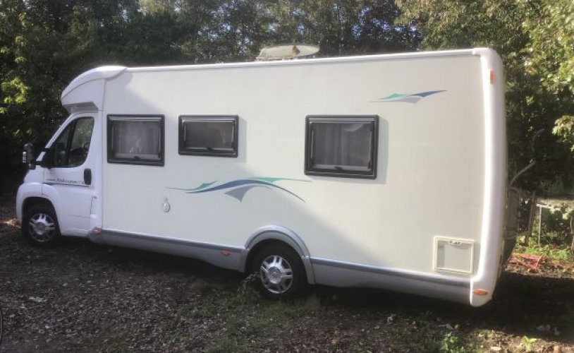 Chausson 3 pers. Chausson camper huren in Goirle? Vanaf € 80 p.d. - Goboony foto: 1