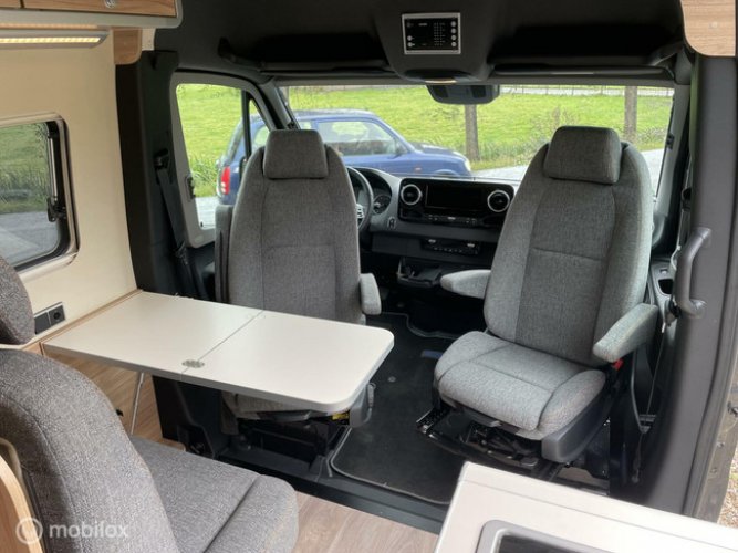 Hymer Grand Canyon S 4x4 Look Mercedes Sprinter 190-PK Automaat RWD Buscamper met vast & Hefbed Zeldzaam mooie Camper! foto: 13