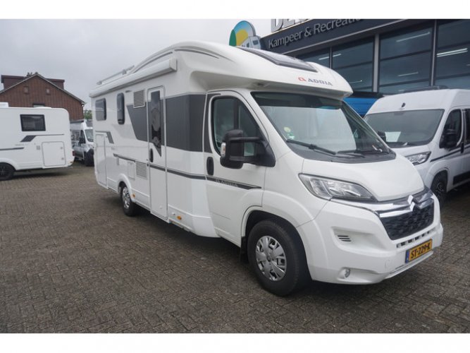 Adria Matrix Plus 670 SP Citroen 160PK Euro 6 CAMPER DEAL