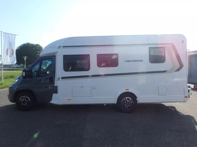 Weinsberg CaraSuite 650 MF 5 Zitplaatsen 8700KM 