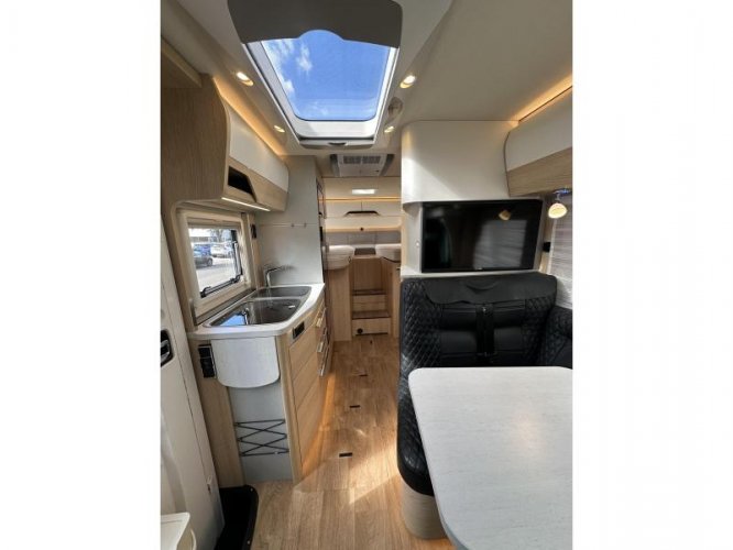 Hymer B-MCT 580 Mercedes 177PK Dakairco  foto: 16