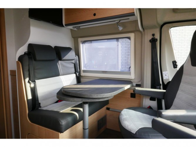 Sunlight Cliff 640 Adventure Edition 140 pk AUTOMAAT 9-Traps Euro6 Fiat Ducato 8 **Lengtebedden/4 zitplaatsen/Luifel/Fietsendrager/Smart foto: 8