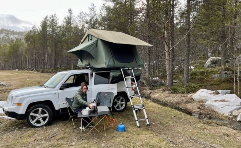 Other 2 pers. Rent a Jeep Patriot camper in The Hague? From € 80 pd - Goboony photo: 1