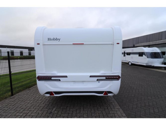 Hobby De Luxe 560 KMFe Model 2025 | 2000Kg | 991