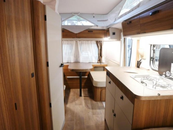 Eriba Touring 642 NU MET GRATIS MOVER.  foto: 13