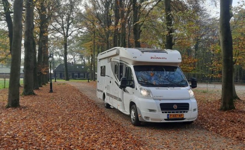 Dethleffs 2 pers. Rent a Dethleffs camper in Rijssen? From € 97 pd - Goboony photo: 0