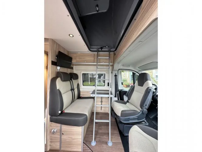 Hymer Yellowstone Hefdak 4 persoons  foto: 21