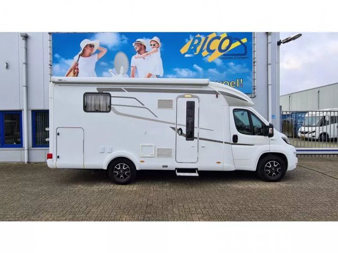 Hymer Tramp 598 GL Chique, hefbed, queensbed 