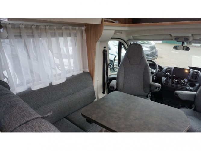 Hymer Exsis T 580 Fiat CAMPER DEALS foto: 11