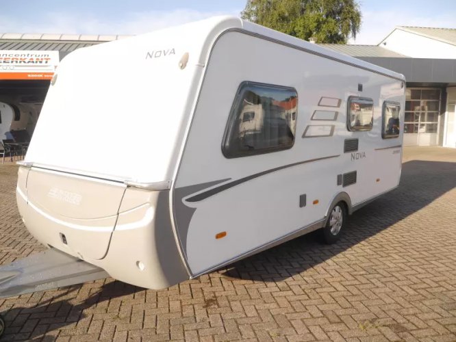 Hymer Nova 530 2 apartebedden incl mover 