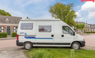 Peugeot 2 pers. Louer un camping-car Peugeot à Serooskerke ? À partir de 58 € par personne - Goboony