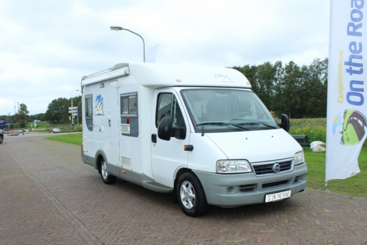 Knaus Semi-integrated, French bed, Front swivel seats, engine air conditioning, Sun TI tow bar. Marum photo: 0