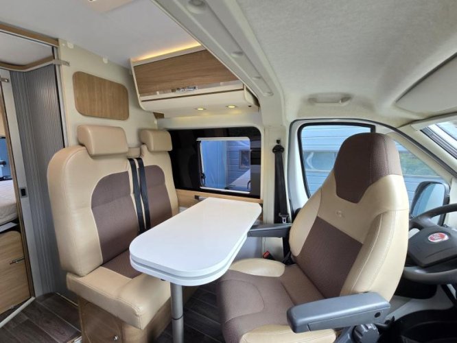 Adria Twin 540 Vastbed EURO6 5,4m lang  foto: 7