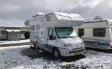 Hobby 5 pers. Rent a hobby camper in Tricht? From € 108 pd - Goboony photo: 4