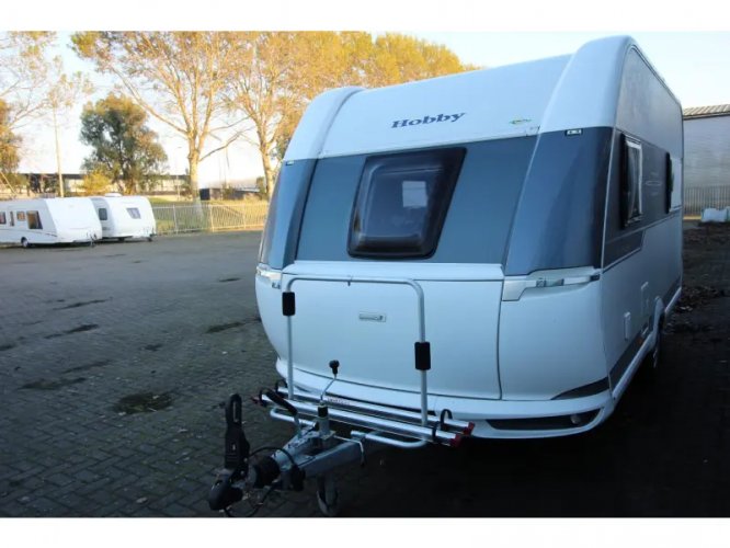 Hobby De Luxe Edition 440 SF Mover, Luifel, Fietsenrek 