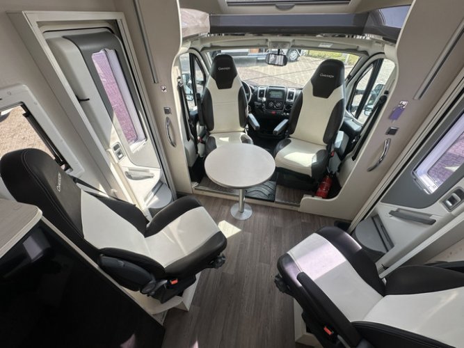 Chausson Welcome Travel Line 711 automaat 2x ruime hefbed camera leder standkachel ruime indeling rondzit foto: 13