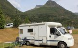 Chausson 4 pers. Rent a Chausson motorhome in Beesel? From €116 pd - Goboony photo: 2