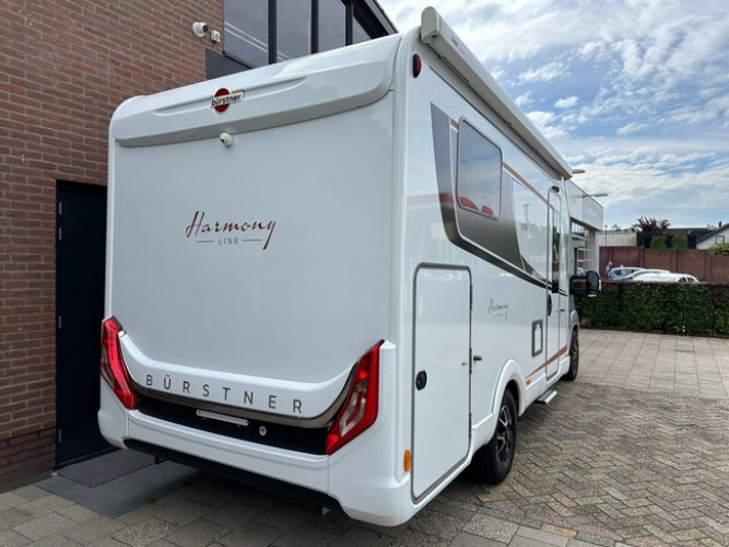 Bürstner T 690 G Harmony Line Automaat! 8600 km! foto: 5