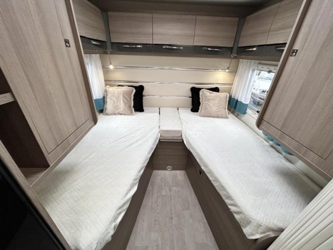 Chausson Flash 637 enkele-bedden/euro6/uniek  foto: 14