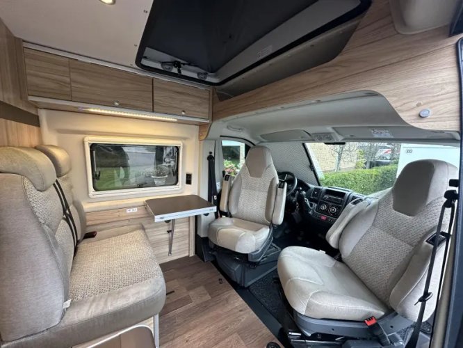 Hymer Grand Canyon 600 Hefdak Trekhaak  foto: 10