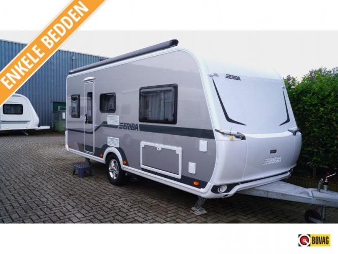 Eriba Nova 480 V-bed/Mover/Thule luifel  hoofdfoto: 1