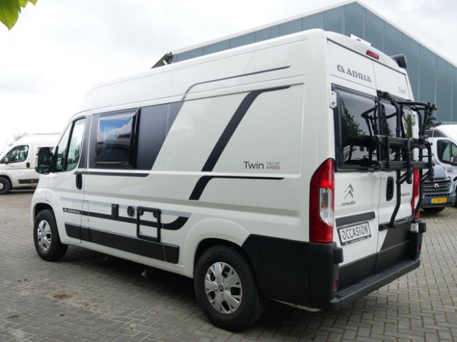 Adria Twin Axess 540, Compacte Buscamper!! foto: 22