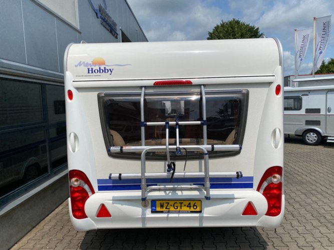 Hobby De Luxe 495 UK STAPELBED INCLUSIEF STALLING foto: 18