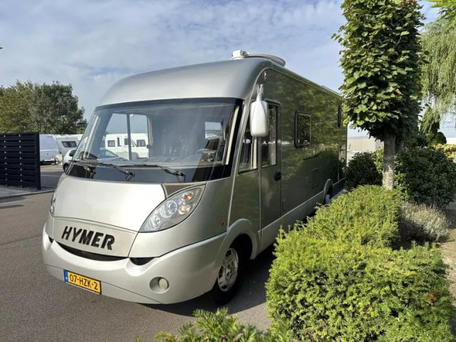 Hymer B674 CL Enkele bedden + Hefbed 