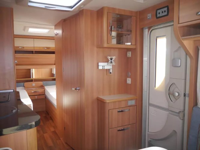 Hymer Nova 530 2 apartebedden incl mover  foto: 11