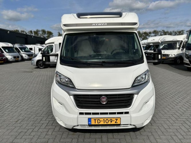 Hymer T698 CL queensbed/level/2xAirco  foto: 21