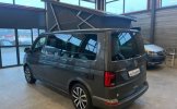 Volkswagen 4 pers. Rent a Volkswagen camper in Vught? From € 145 pd - Goboony photo: 3