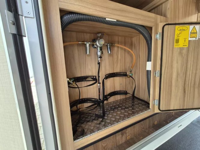 Hymer Tramp 578 T Lengtebedden  foto: 8