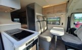 Hymer 4 pers. Rent a Hymer motorhome in Vught? From € 152 pd - Goboony photo: 4
