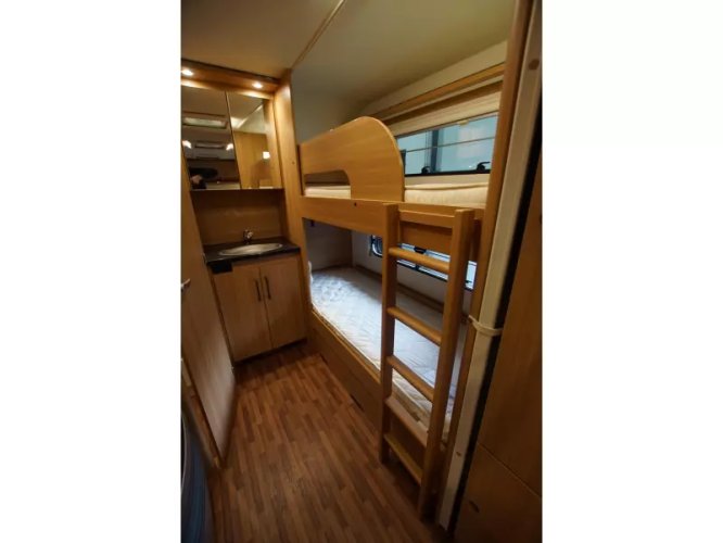 LMC Style 540 K stapelbed, mover, luifel  foto: 12