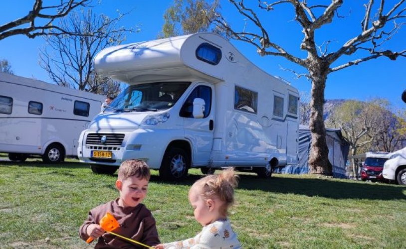 Mobilvetta 4 pers. Rent a Mobilvetta motorhome in Emst? From € 152 pd - Goboony photo: 1