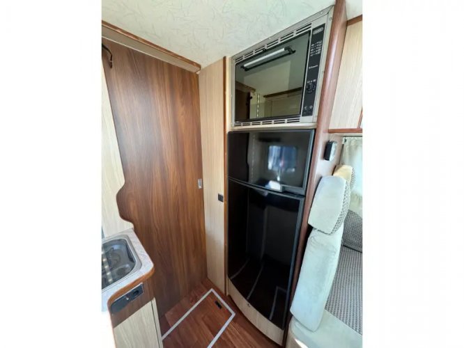 Rapido Fleurette 71 LM Queensbed Hefbed  foto: 12