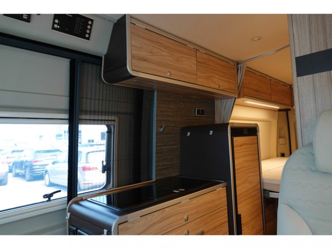 Hymer Yellowstone 640 | 2.3 150Pk | Lengtebedden | Busbiker foto: 9