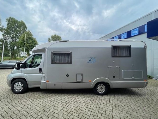 Bürstner T720 Solano | Zonnepaneel | Omvormer | Navi | TV foto: 5