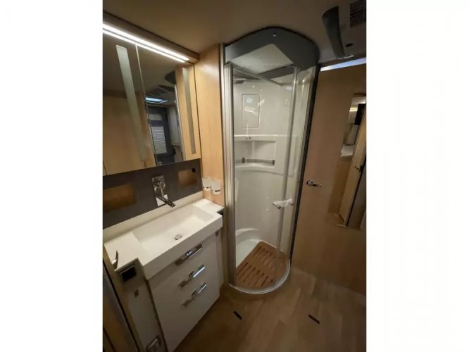 Hymer B ML 880 Levelsysteem  foto: 12