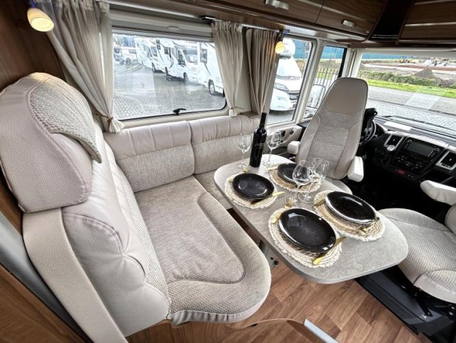 Hymer Exsis-I 474 enkele-bedden/automaat  foto: 13