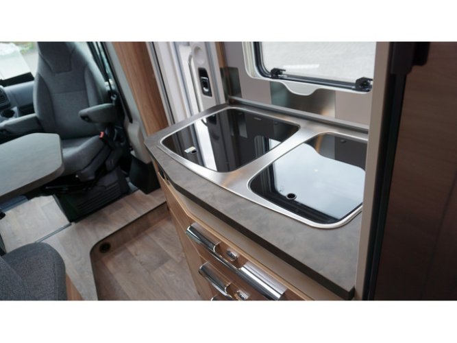 Hymer Exsis T 580 Fiat CAMPER DEALS foto: 17