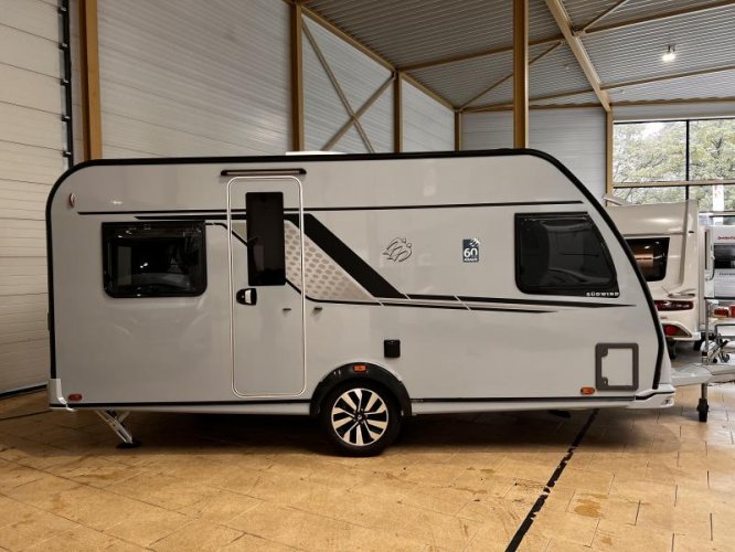 Knaus Sudwind 60 Years 450 FU dakairco | ACTIE 