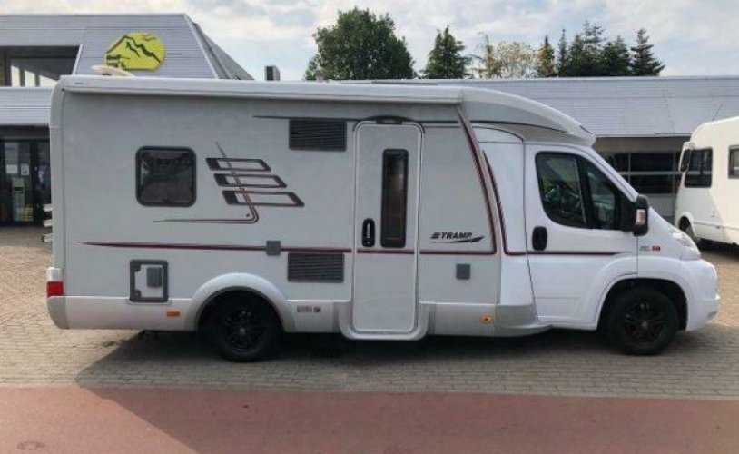 Hymer 4 pers. Rent a Hymer motorhome in Zuilichem? From € 78 pd - Goboony photo: 0