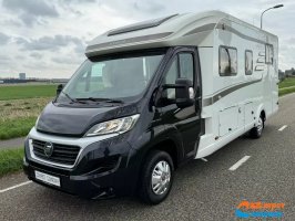 Hymer T698 CL Black Line Queen bed / E&P level