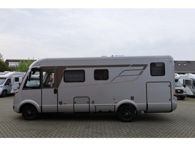 Hymer BMC-I 680 5 persoons 