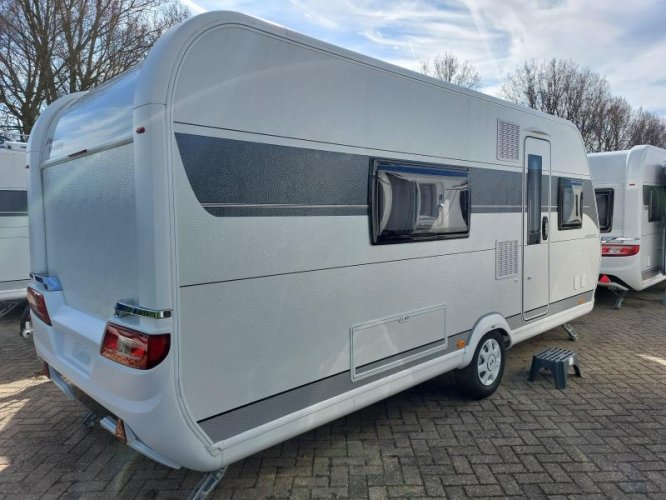Hobby Excellent 495 WFB Incl cassette awning and mover photo: 1