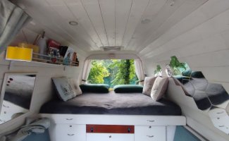 Autres 3 pers. Vous souhaitez louer un camping-car Iveco Daily à Amsterdam ? À partir de 130 € par jour - Goboony